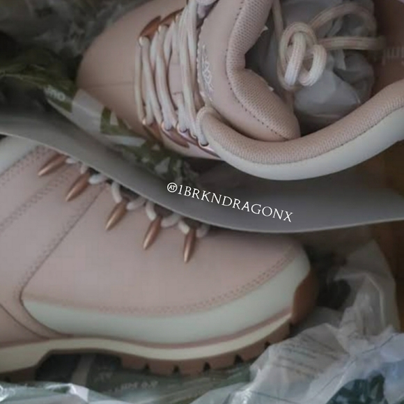 NWT BABY PINK TIMBERLAND EURO Pink White Gold Gorgeous Rare Tims - Picture 14 of 16